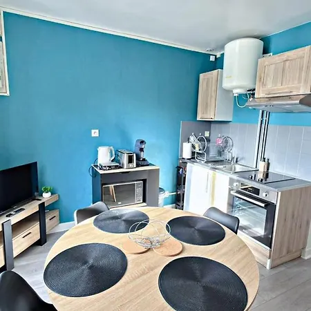 Central, 5min De La Gare Apartment